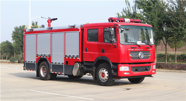 消防灑水車實(shí)用性及特點(diǎn)介紹 消防灑水車實(shí)用性及特點(diǎn)介紹